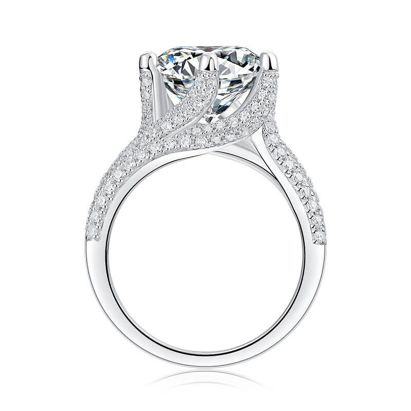 🔥Hot Sale💎S925 Luxury Moissanite Ring🎉