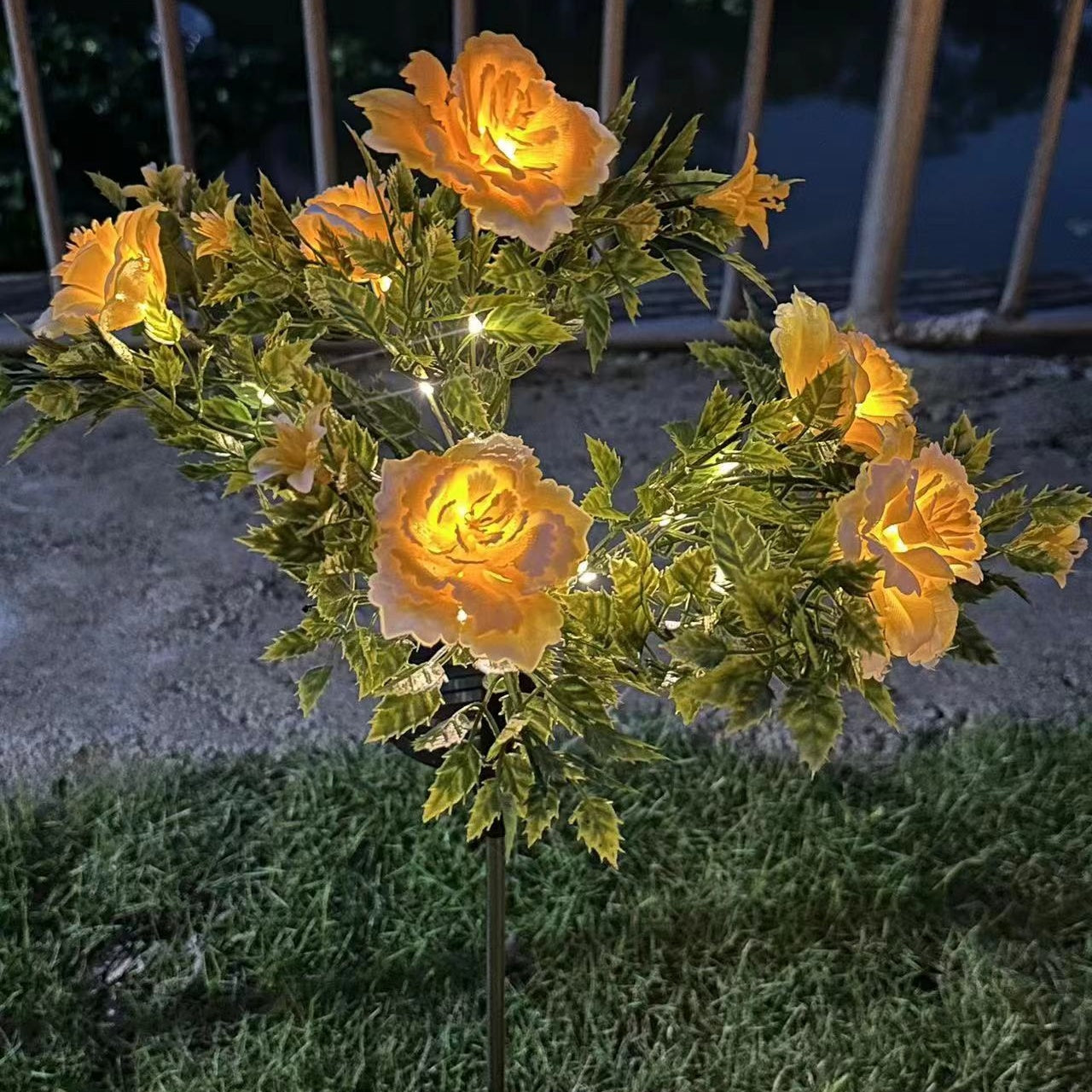 🔥Hot Sale-49% OFF🔥Carnation Solar Lights🎉