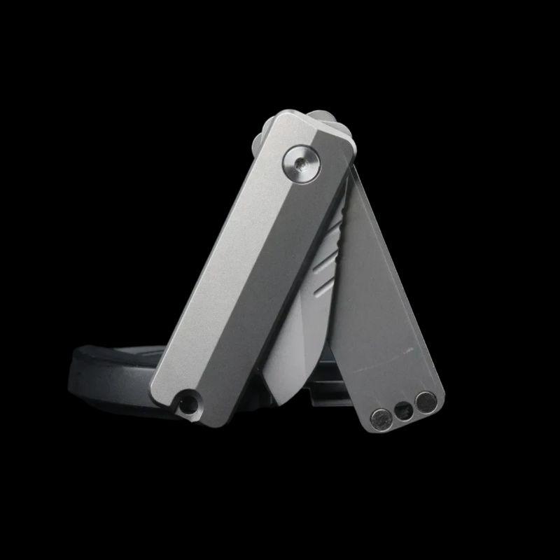 Titanium Magnetic Fidget Utility Knife