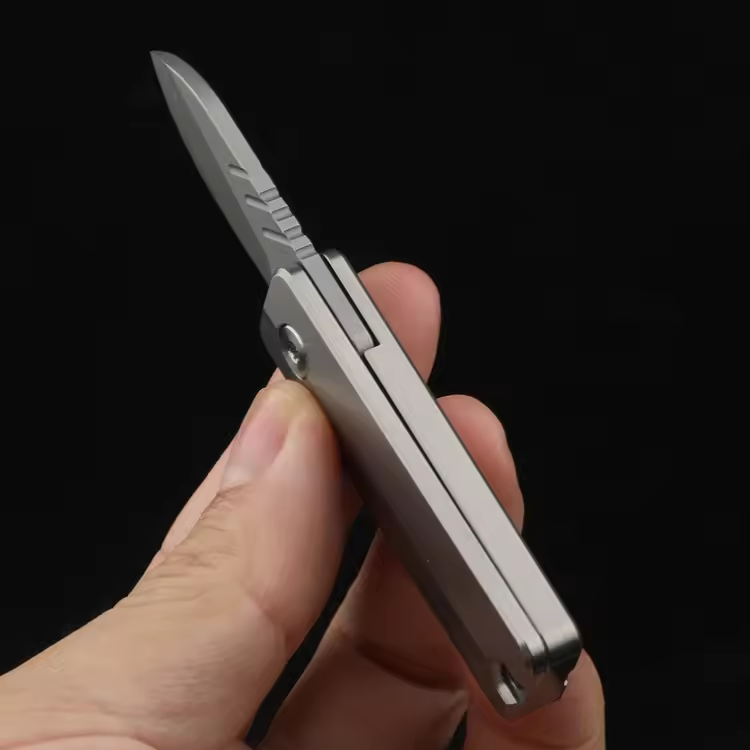 Titanium Magnetic Fidget Utility Knife