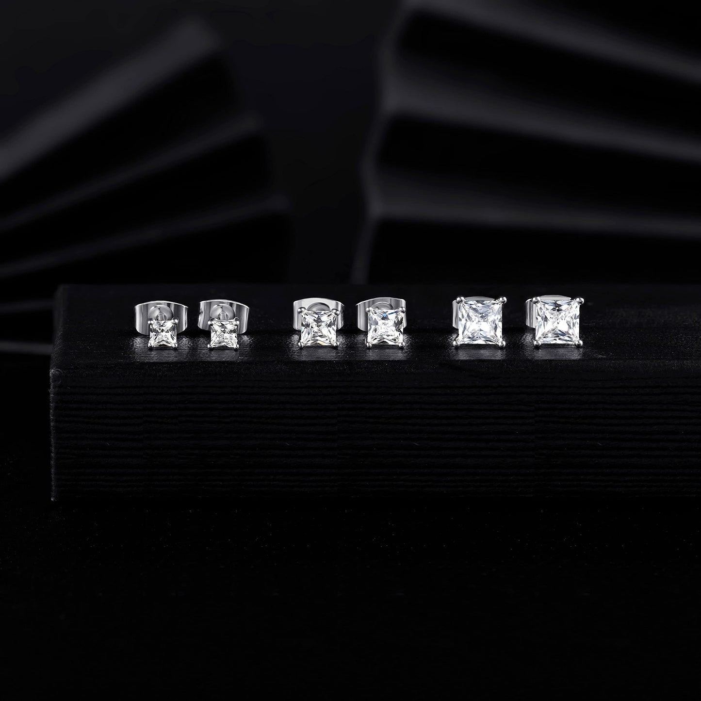 🔥Hot Sale🎁Princess Cut Moissanite Stud Earrings💎