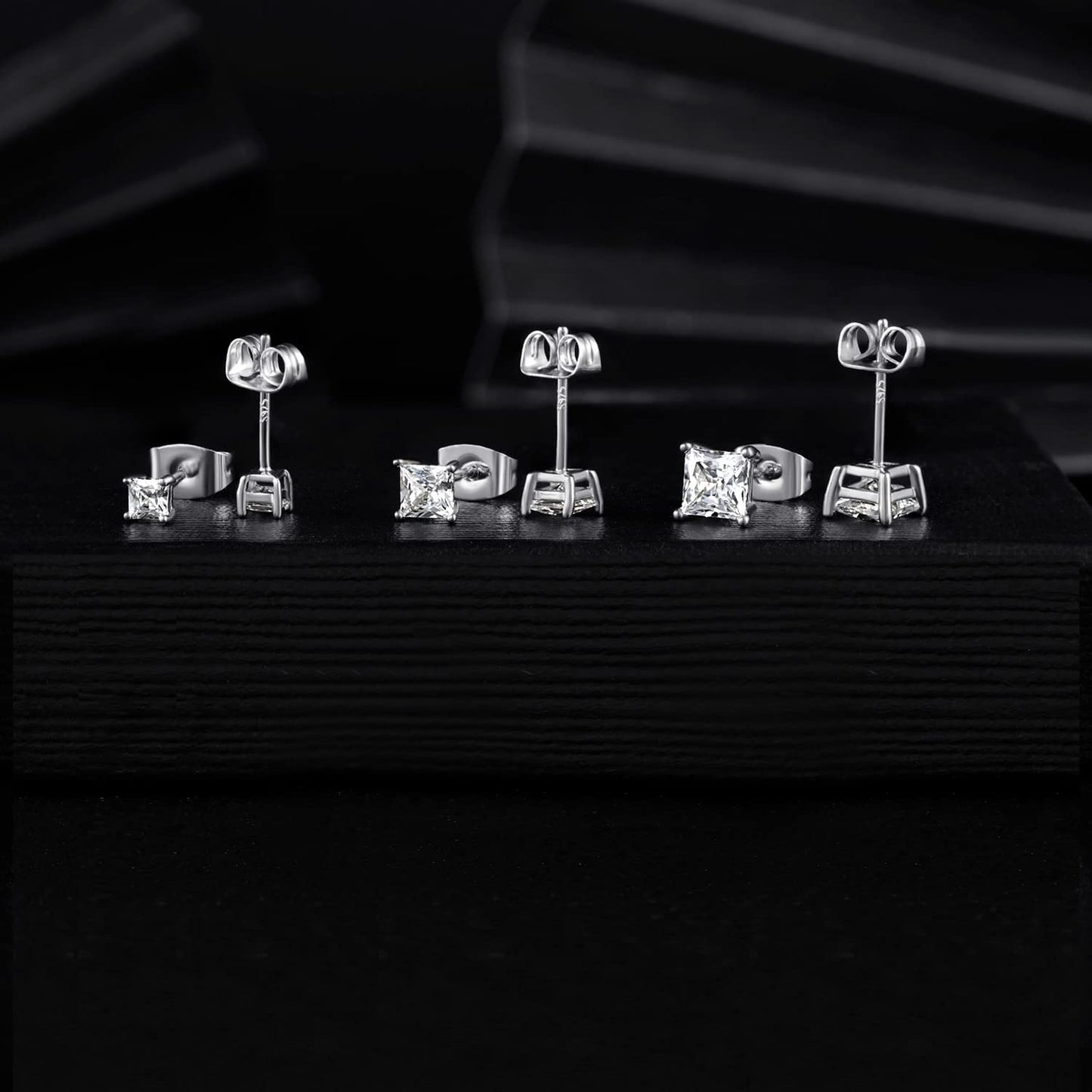 🔥Hot Sale🎁Princess Cut Moissanite Stud Earrings💎