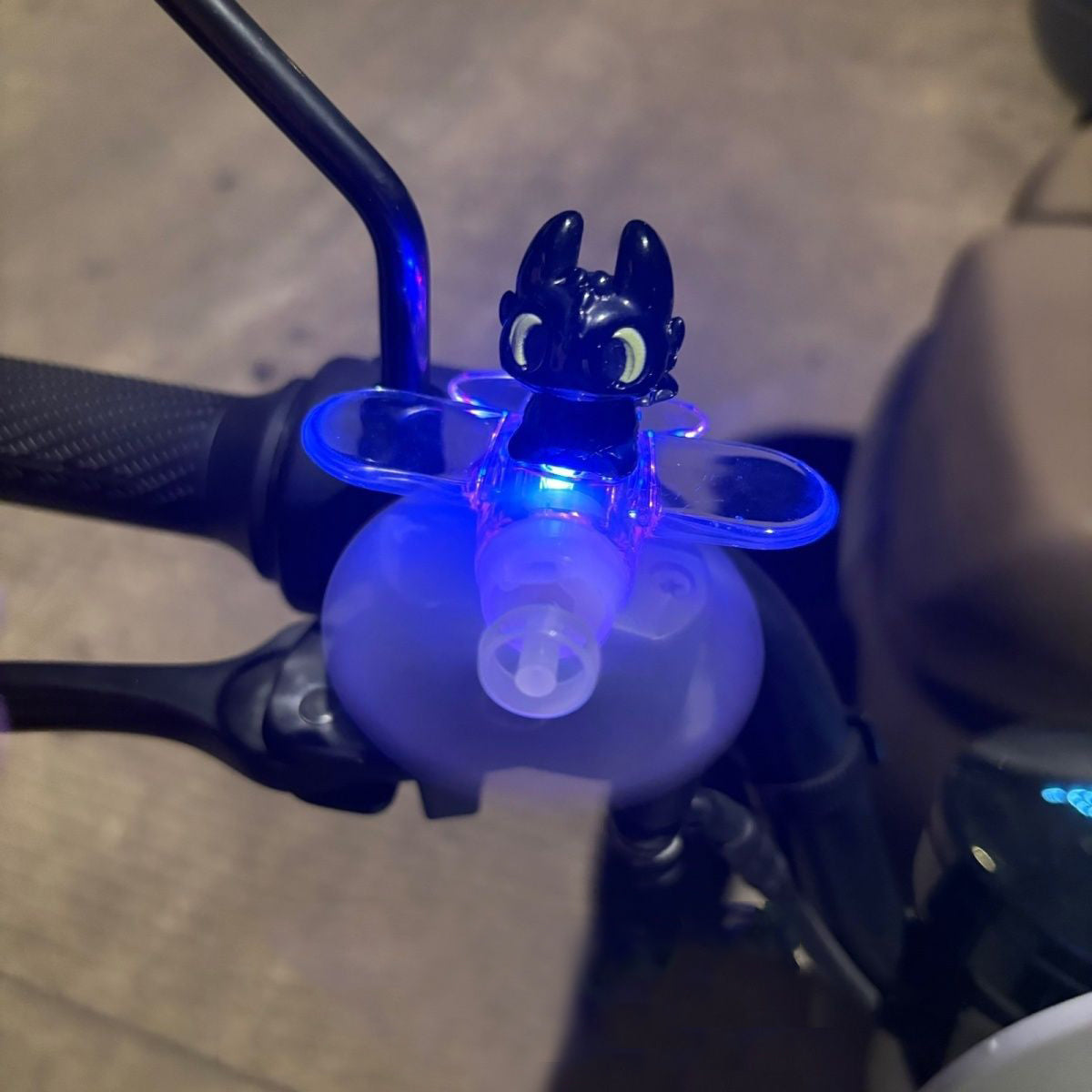 🔥 $9.99 On Sale Only Today✨Wind-powered Spinning Mini Airplane🛫